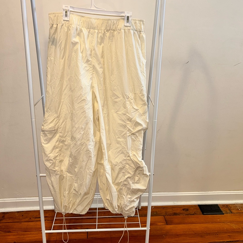 Urban Outfitters Cargo Pants - size 16